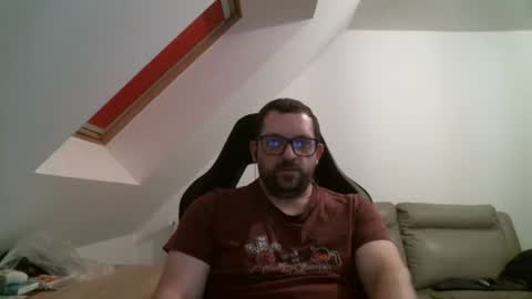 breton online show from April 6, 7:26 pm