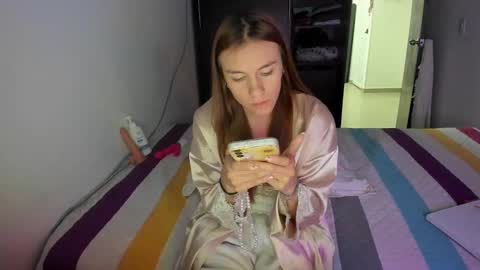 instagram  nueela   online show from December 2, 12:41 am