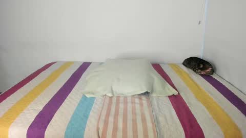 instagram  nueela   online show from September 22, 10:34 pm