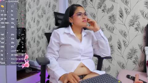 Milu online show from May 6, 3:13 am