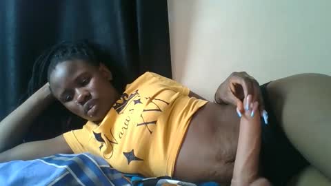 mamaa online show from April 7, 1:33 pm