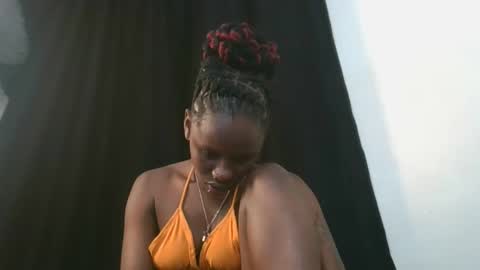 mamaa online show from April 13, 10:26 pm