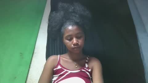 mamieriela online show from April 25, 2:14 pm