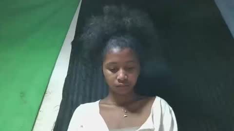 mamieriela online show from April 26, 6:11 am