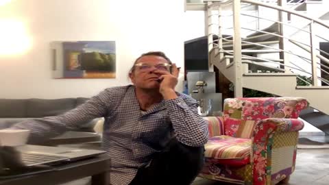 man38110 online show from January 4, 11:00 am