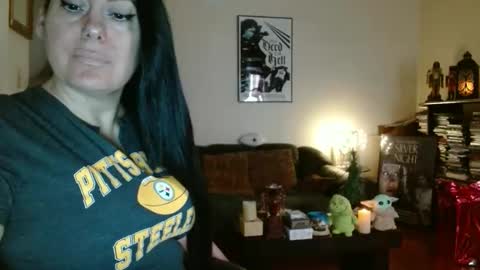 mandaloriangirlsfight online show from December 14, 6:01 pm