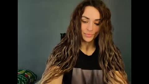 MandiBrooks online show from April 9, 12:32 pm