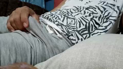 mandrilo7379 online show from November 12, 6:58 am