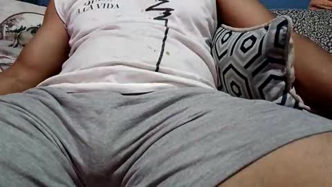 mandrilo7379 online show from December 5, 6:33 am