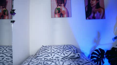 mandy_l33_ online show from February 8, 10:19 pm