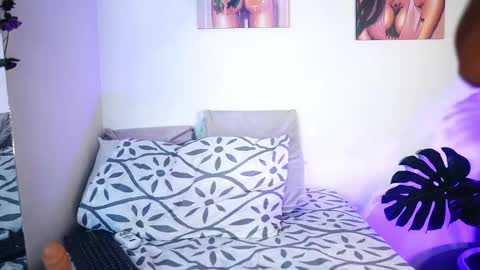 mandy_l33_ online show from February 12, 12:05 am