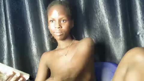 Snapshot of mandymia chatting on March 4, 11:49 am mandymia online show from March 4, 11:49 am