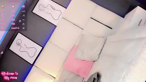 manellyksparklee online show from October 26, 1:06 pm