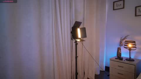   online show from March 11, 5:02 pm