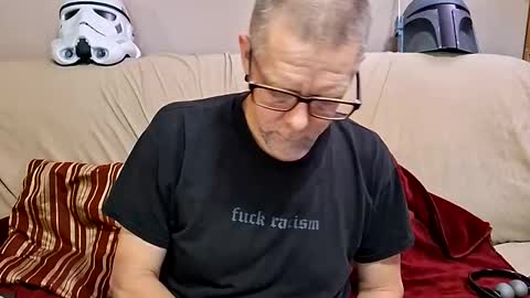 Dickinabox online show from November 22, 5:56 pm