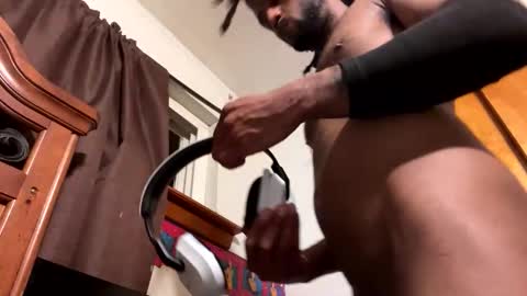 Snapshot of manman504 chatting on January 6, 6:17 am manman504 online show from January 6, 6:17 am