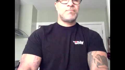 Snapshot of manny77977 chatting on December 2, 4:13 pm david 77977 online show from December 2, 4:13 pm