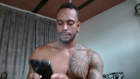 Manolo online show from December 5, 5:09 pm