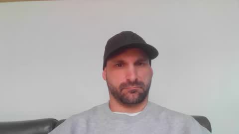 manop01 online show from May 10, 1:49 pm