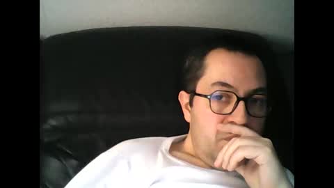 Snapshot of manu5933 chatting on January 29, 3:37 pm manu5933 online show from January 29, 3:37 pm