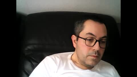 Snapshot of manu5933 chatting on February 12, 3:49 pm manu5933 online show from February 12, 3:49 pm