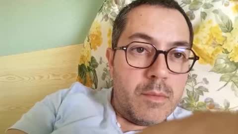 Snapshot of manu5933 chatting on October 5, 12:58 pm manu5933 online show from October 5, 12:58 pm