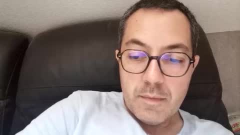 Snapshot of manu5933 chatting on October 8, 12:14 pm manu5933 online show from October 8, 12:14 pm