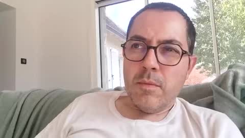 Snapshot of manu5933 chatting on October 21, 10:27 am manu5933 online show from October 21, 10:27 am