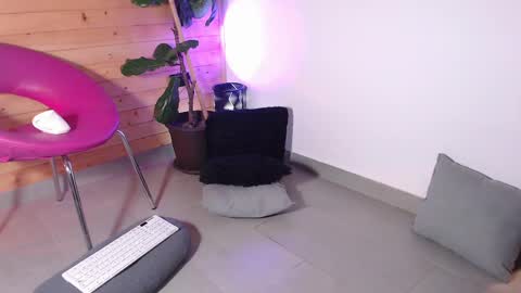 Manu Velez  online show from February 26, 4:25 am