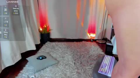Manu Velez  online show from October 21, 8:48 am