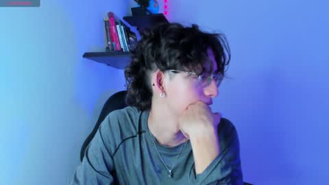 Manuel online show from January 23, 7:40 pm