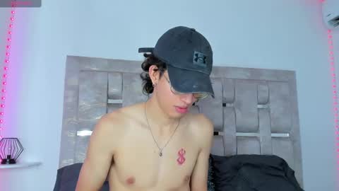 Manuel online show from February 20, 1:08 pm