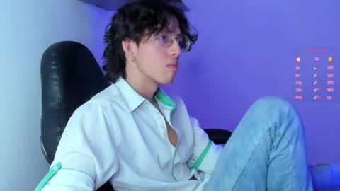 Manuel online show from March 1, 10:53 pm