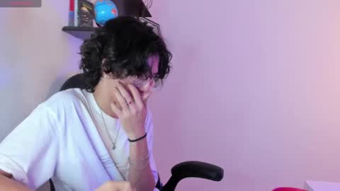 Manuel online show from September 16, 8:21 pm