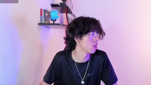 Manuel online show from September 17, 8:54 pm