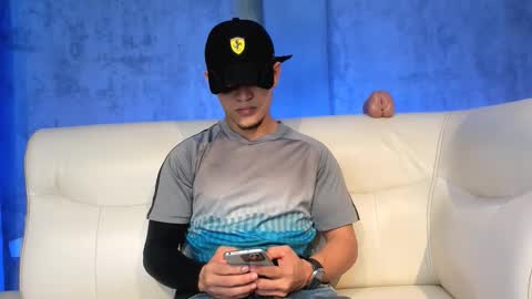 Manuel online show from September 29, 12:54 pm