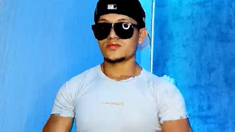 Manuel online show from February 1, 1:15 am