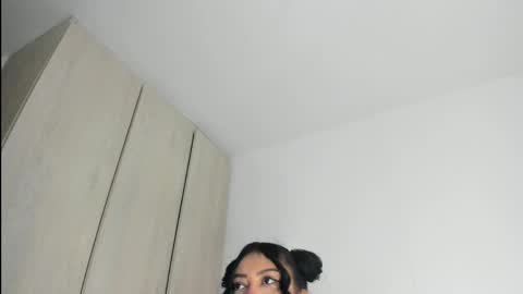 MANUELA online show from May 4, 4:03 pm