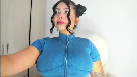 MANUELA online show from May 29, 1:31 pm