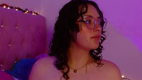 Snapshot of manumeow_ chatting on March 9, 1:46 am Manu online show from March 9, 1:46 am