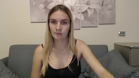 Snapshot of manyamania chatting on October 1, 10:21 am Prosto Maria online show from October 1, 10:21 am