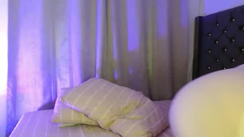 mara4sweet online show from April 9, 12:54 am