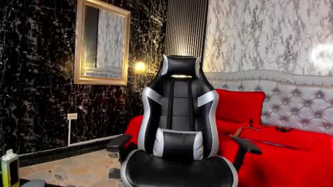 Mara  online show from October 20, 9:04 pm