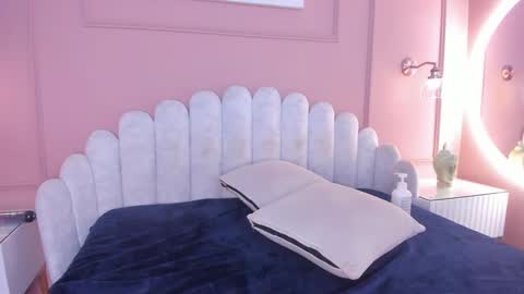 Snapshot of mara_brooks chatting on February 21, 2:39 am Mara online show from February 21, 2:39 am