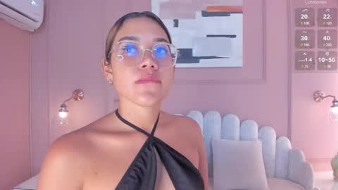 Snapshot of mara_brooks chatting on March 2, 6:51 pm Mara online show from March 2, 6:51 pm