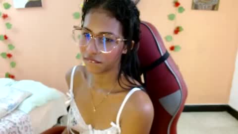Mara 3 online show from May 11, 1:17 pm