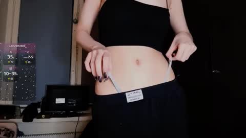 Snapshot of marandawerling chatting on September 23, 8:23 pm Elizaveta online show from September 23, 8:23 pm