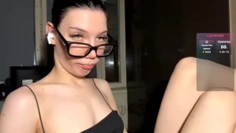 Snapshot of marandawerling chatting on October 1, 6:47 pm Elizaveta online show from October 1, 6:47 pm