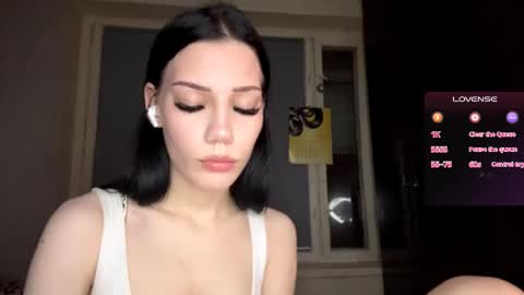 Snapshot of marandawerling chatting on October 18, 5:25 pm Elizaveta online show from October 18, 5:25 pm