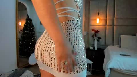 Mara Torres online show from December 27, 4:43 pm